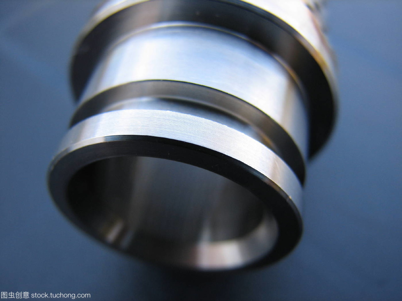 從轉(zhuǎn)動(dòng)到網(wǎng)通 Panther金屬中的制造與連接藝術(shù)